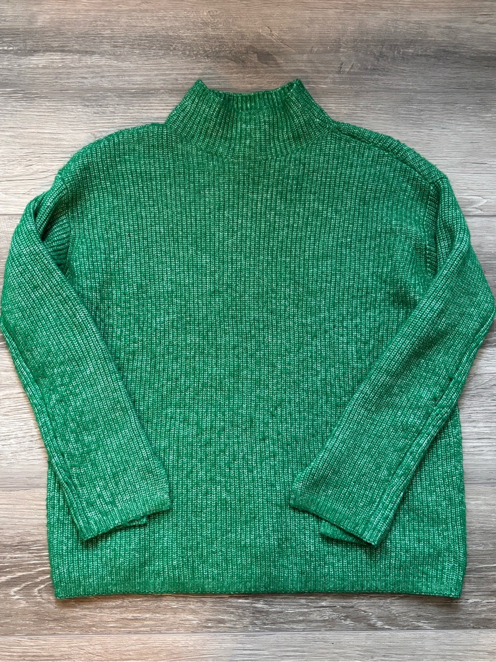 💚LOFT💚 Green Mock Neck Sweater